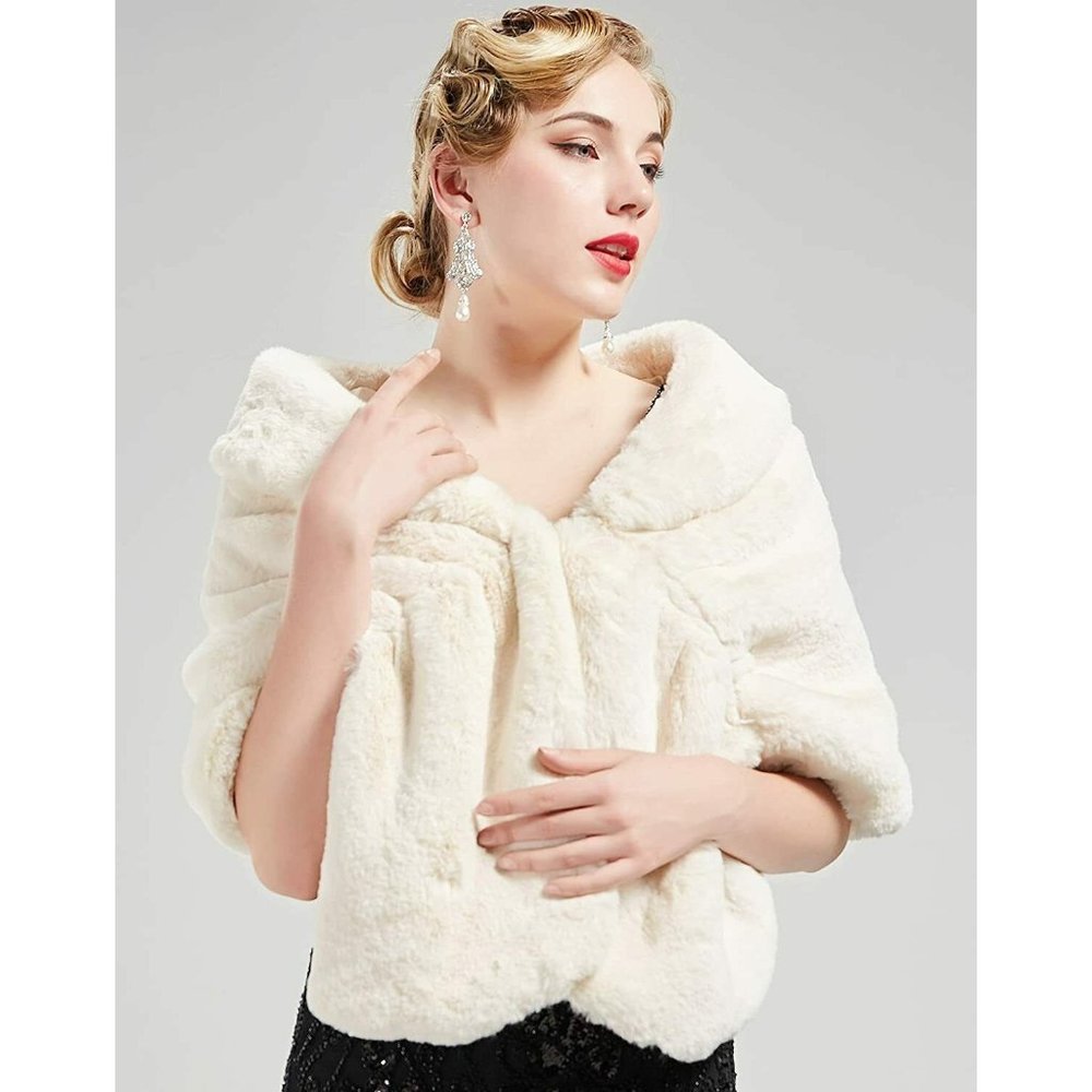 BABEYOND Womens Faux Fur Collar Shawl Scarf Wrap L